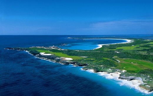 Peninsula of The Abaco Club on Winding Bay